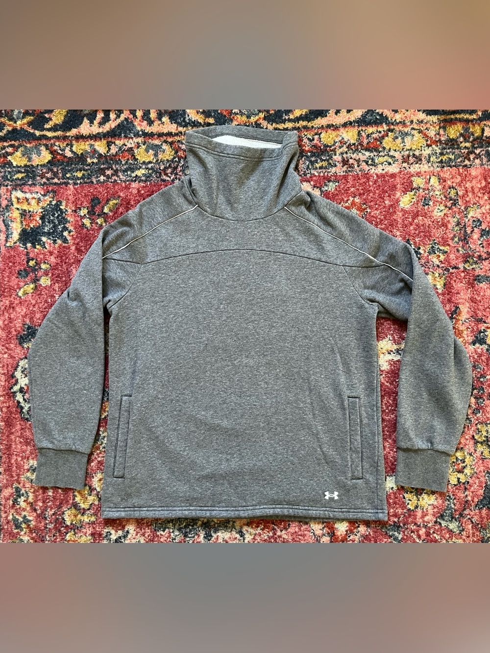 Under Armour Women’s Gray Cowl Neck Pullover Sweater size M
